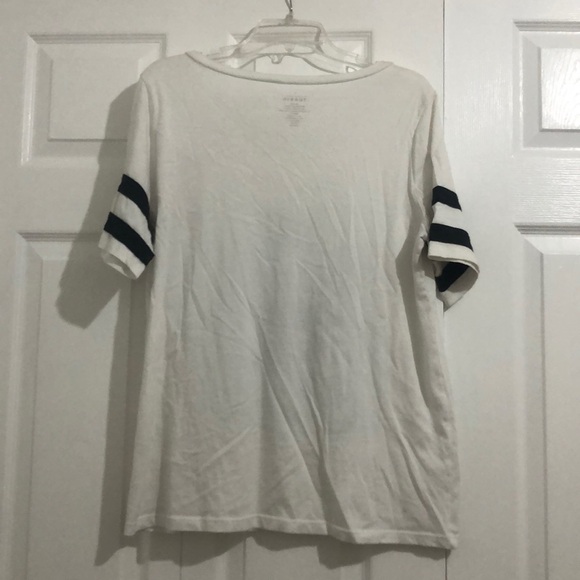 COPY - Torrid Deadly Rose Graphic Tee Size 1 - Picture 5 of 5